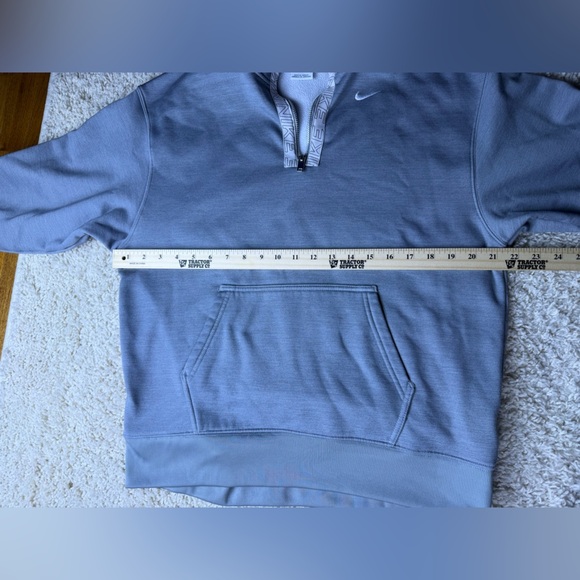 Women’s Small Nike Light Gray Quarter-Zip Sweatshirt - Picture 6 of 7